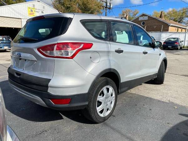 2015 Ford Escape S FWD - cars & trucks - by dealer - vehicle... for sale in Robbins, IL – photo 3