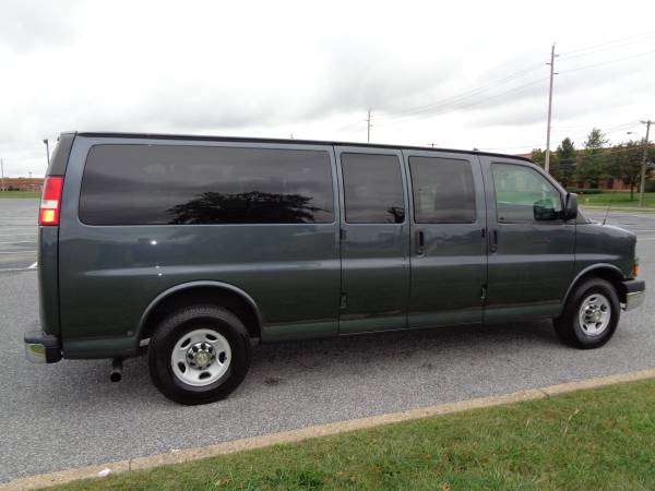 2014 CHEVROLET EXPRESS 15-PASSENGER 3500, EXTENDED! CLEAN, 1-OWNER!! for sale in PALMYRA, DE – photo 7