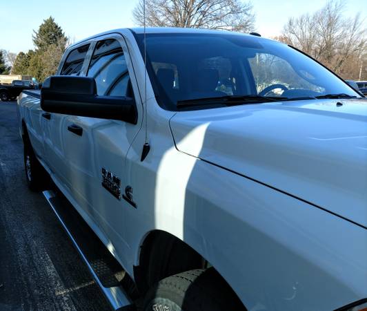 2017 Ram 3500 Crew Cab 4×4 (Only 25k Miles) - cars & trucks - by... for sale in Loves Park, WI – photo 4