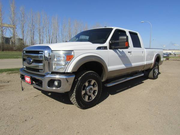 2011 FORD F350 CREW CAB - LONG BOX (8ft) - 4WD - DIESEL - LARIAT for sale in Moorhead, ND – photo 2