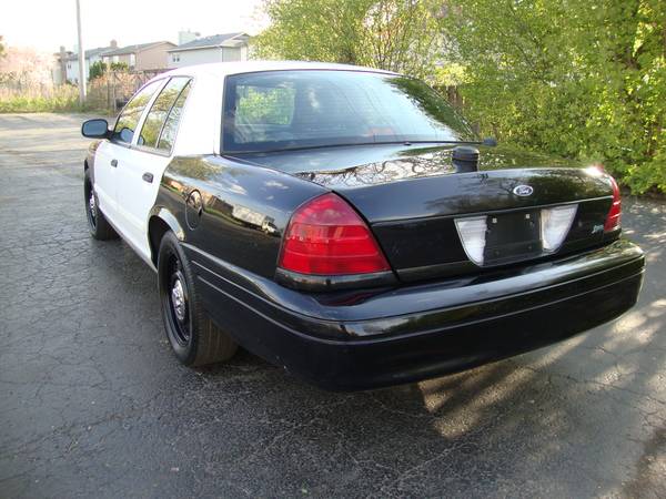 2009 Ford Crown Vic Police Interceptor (70, 000 Miles/Ex Condition) for sale in Northbrook, WI – photo 6