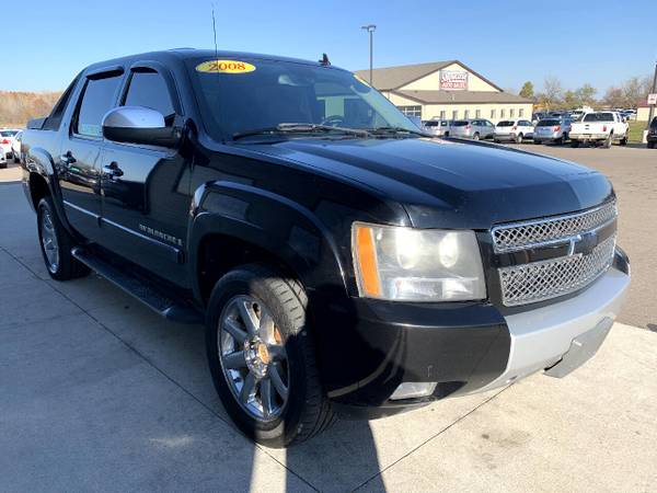 2008 Chevrolet Avalanche 4WD Crew Cab 130" LT w/3LT - cars & trucks... for sale in Chesaning, MI – photo 3