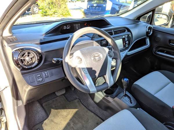 2015 Toyota Prius c hybrid pkg2 bluetooth cd 50mpg 112k for sale in Walpole, NH – photo 17