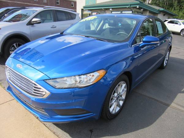 2017 Ford Fusion SE for sale in Marquette, MI – photo 2