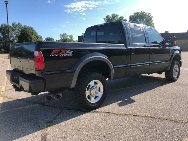 Strong! 2008 Ford F-250! 4x4! Crew Cab! Diesel! Finance Now! for sale in Ortonville, MI – photo 5