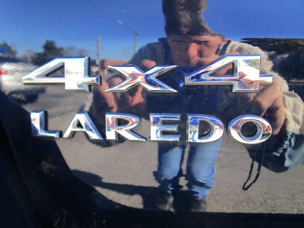 2013 JEEP GRAND CHEROKEE LAREDO 4X4 - cars & trucks - by dealer -... for sale in Toledo, OH – photo 20