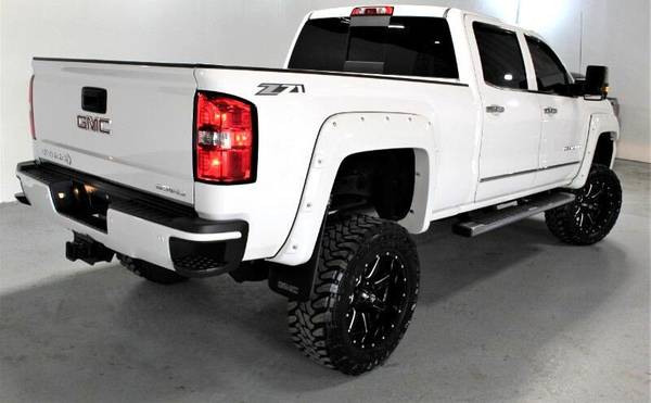 2015 GMC Sierra 2500HD Denali Crew Cab 4WD - cars & trucks - by... for sale in Fredericksburg, District Of Columbia – photo 6