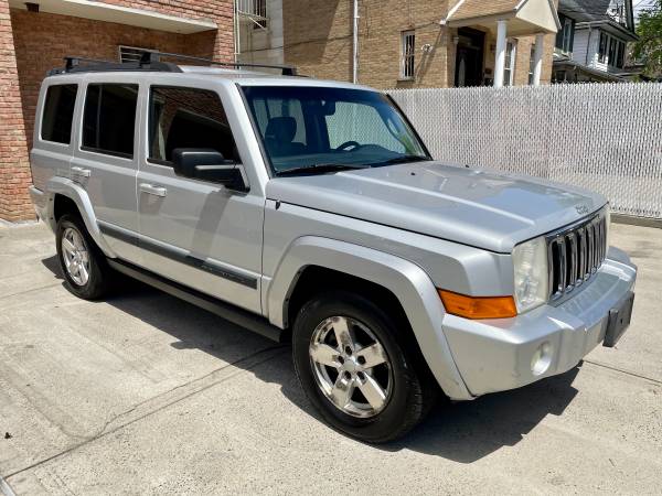 2008 Jeep Commander 122k Miles 3950 for sale in Brooklyn, NY – photo 2