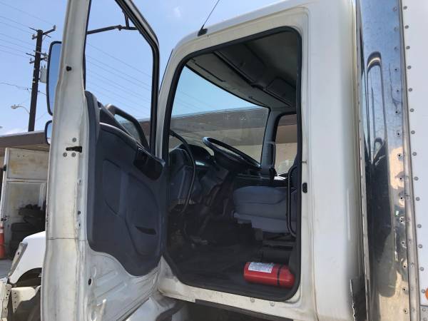 2004 HINO 268 24' MOVING GRIP TRUCK DIESEL 90K MILES WITH LIFTGATE for sale in Gardena, CA – photo 13
