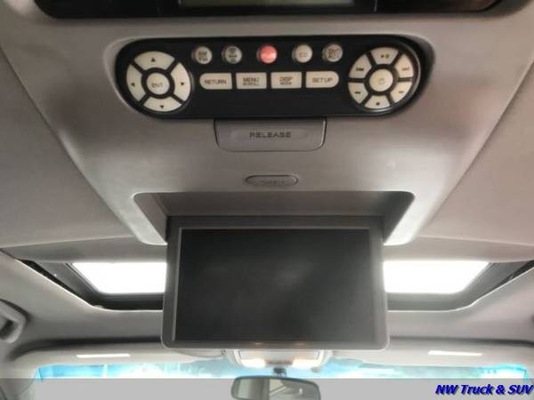 2010 Honda Odyssey Touring Leather NAV DVD Clean Carfax Local Famil for sale in Milwaukee, OR – photo 18