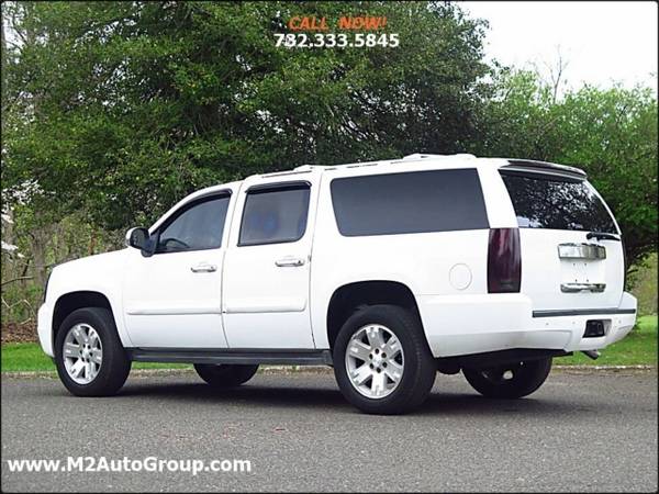 2007 GMC Yukon XL SLE 1500 4dr SUV - - by dealer for sale in East Brunswick, NY – photo 3