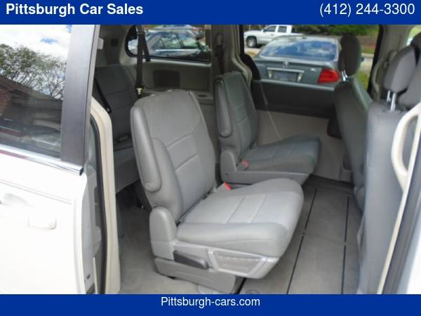 2010 Chrysler Town & Country 4dr Wgn Touring with 4-wheel disc for sale in Pittsburgh, PA – photo 18