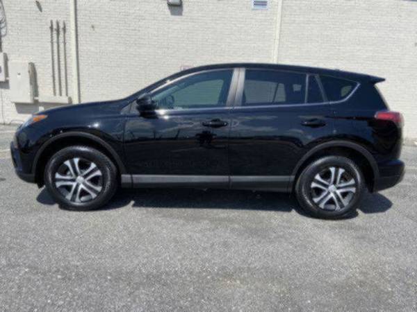 ►►►2018 Toyota RAV4 ► - cars & trucks - by dealer - vehicle... for sale in Metairie, MS – photo 4