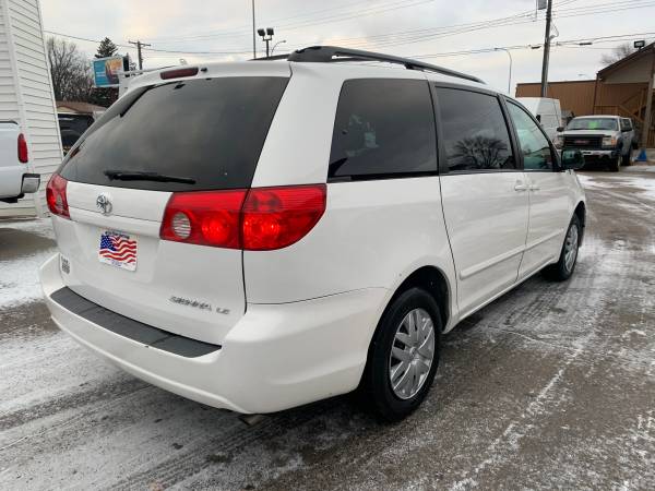 ★★★ 2008 Toyota Sienna LE / Clean and Reliable!! ★★★ - cars & trucks... for sale in Grand Forks, ND – photo 6