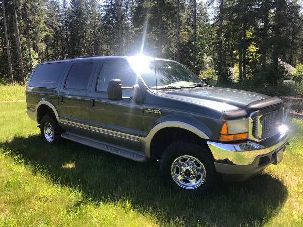 9 Seatbelts & Toy Hauler - 2000 Ford Excursion - - by for sale in Carnation, WA – photo 4