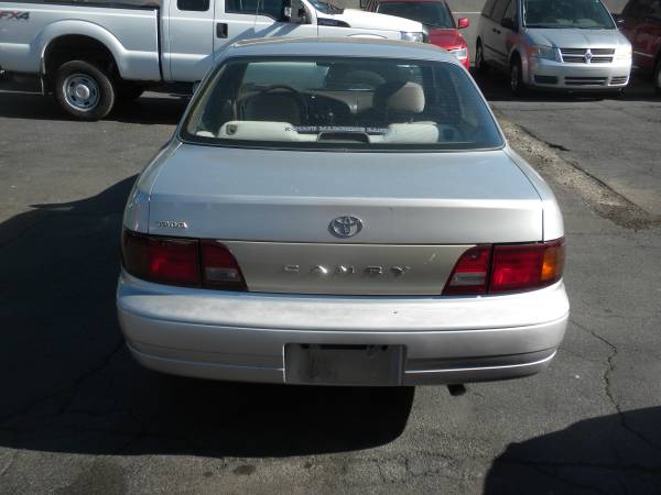 1996 TOYOTA CAMRY LE 4DR - - by dealer - vehicle for sale in Roseville, MI – photo 4