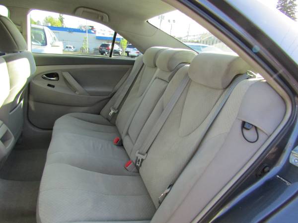 2007 Toyota Camry LE 4cyl, 43 Car Fax Service History Records - cars... for sale in Portland, OR – photo 17