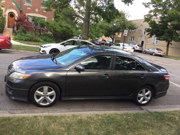 Toyota camry 2011 for sale for sale in Chicago, IL – photo 3