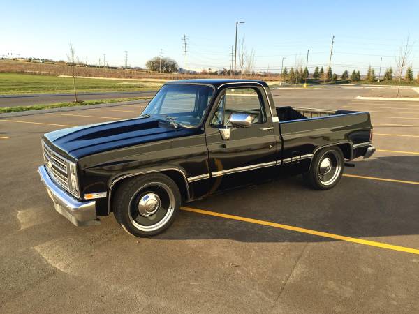 1984 Chevy Silverado - short bed pickup - cars & trucks - by owner -... for sale in Wheaton, IL – photo 7