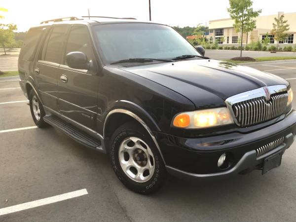 2000 Lincoln Navigator RWD 170k miles, No accidents No rust, Exc for sale in Huntersville, NC – photo 2