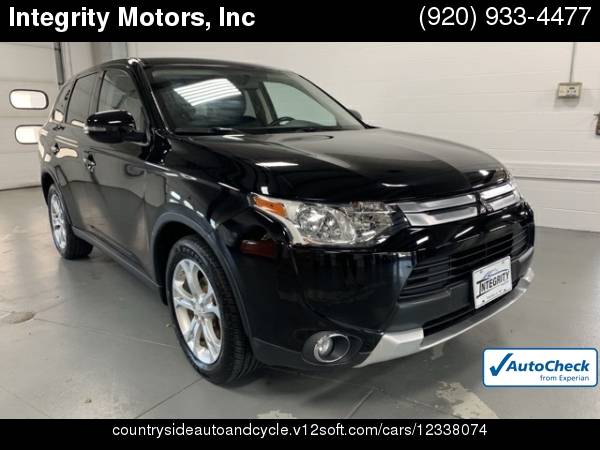 2015 Mitsubishi Outlander SE ***Financing Available*** for sale in Fond Du Lac, WI