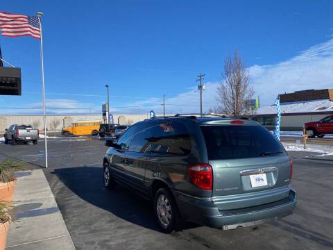 2005 Chrysler Town & Country Minivan Clean Carfax Leather for sale in Nampa, ID – photo 5