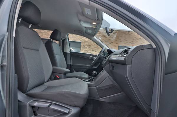 2019 Volkswagen Tiguan 2 0T S 4MOTION Platinum for sale in Oak Forest, IL – photo 15