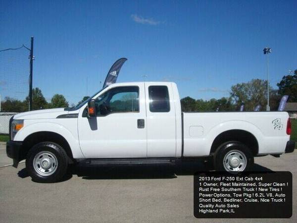2013 Ford F250 4x4 Ext Cab F-250 F350 4WD Rust Free V8 1 Owner Carfax for sale in Highland Park, WI – photo 4