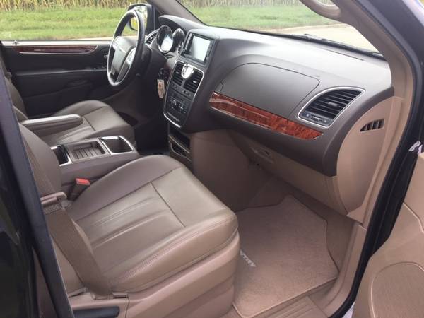 2014 Chrysler Town & Country Touring for sale in Black Creek, WI – photo 13