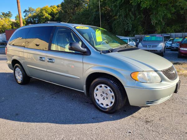 2003 Chrysler Town & Country LX LOCAL TRADE IN IN WARRANTY AVAILABLE... for sale in HARRISBURG, PA – photo 6