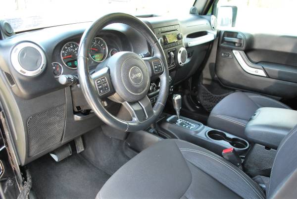 2014 Jeep Wrangler Unlimited Sahara - 116, 000 Miles - Clean Carfax for sale in Christiana, PA – photo 9
