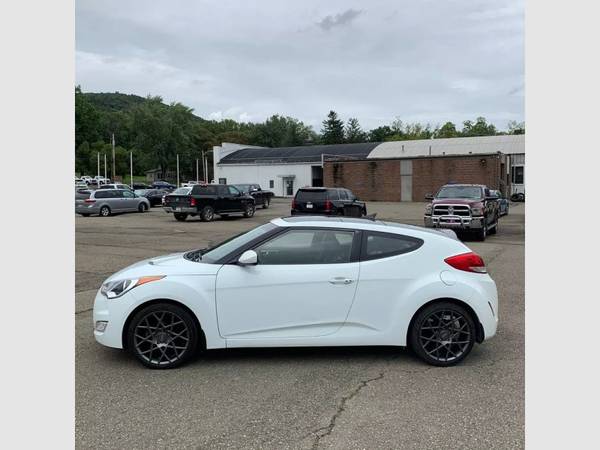 2013 HYUNDAI VELOSTER - cars & trucks - by dealer - vehicle... for sale in North Ridgeville, OH – photo 2