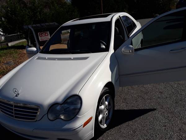 Mercedes-Benz C240 - cars & trucks - by owner - vehicle automotive... for sale in Kannapolis, NC – photo 6