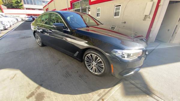 2017 BMW 530i xDrive - - by dealer - vehicle for sale in Great Neck, NY – photo 3