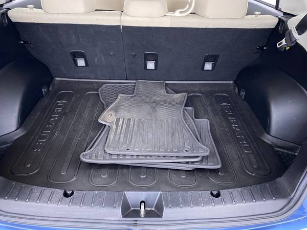2016 Subaru Crosstrek 2.0i Premium Sport Utility 4D hatchback Blue -... for sale in Van Nuys, CA – photo 24