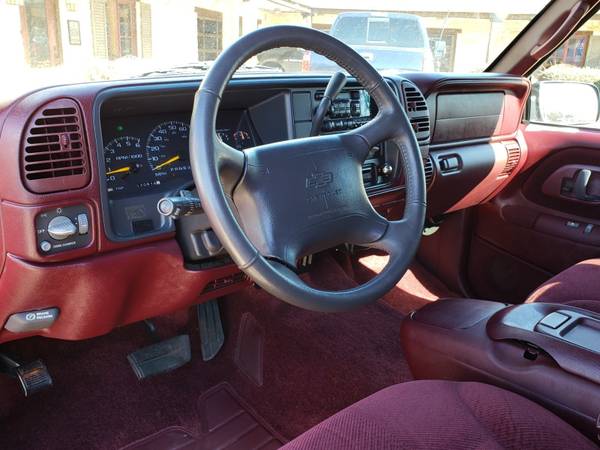 1997 Chevy Suburban 4wd - cars & trucks - by dealer - vehicle... for sale in Tyler, TX – photo 8