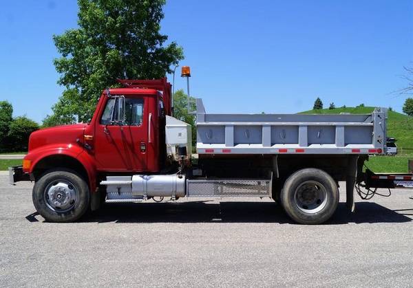 1990 International 4900 - 2WD 7 6L 11ft Dump Truck - DT466 (235601) for sale in Dassel, MN – photo 7