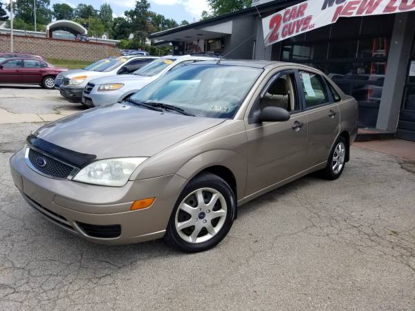 2005 Ford Focus SE ZX4 Sedan for sale in York, PA – photo 3