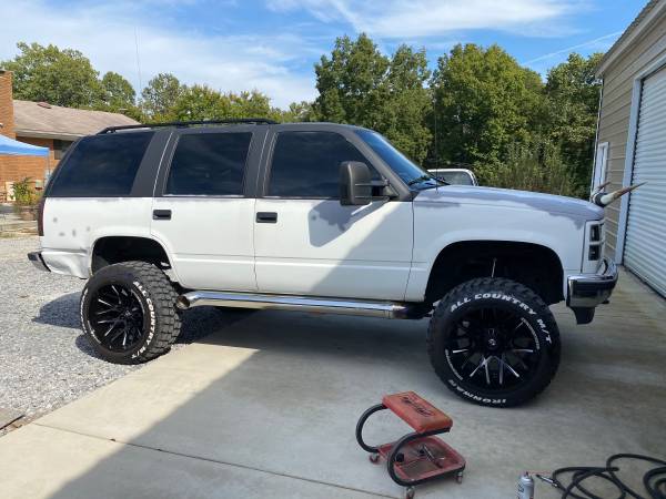 1998 GMC Yukon 6.0 LS2 Lifted - cars & trucks - by owner - vehicle... for sale in Chattanooga, TN – photo 3