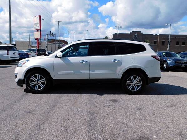2015 CHEVROLET TRAVERSE AWD 4DR LT W/1LT - cars & trucks - by dealer... for sale in South Bend, IN – photo 7