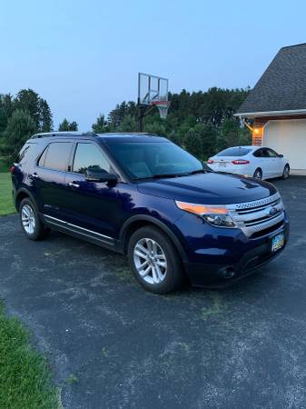 2011 Ford Explorer XLT - cars & trucks - by owner - vehicle... for sale in Leetonia, OH – photo 3