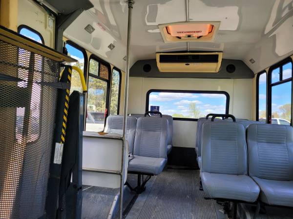 2000 Chevy g3500 bus with working wheelchair lift for sale in Ham Lake, MN – photo 11