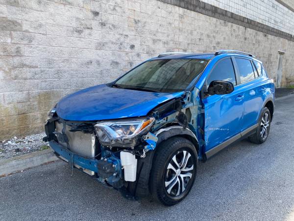 2018 Toyota RAV4 RAV-4 28-k miles - - by dealer for sale in Hialeah, FL – photo 4