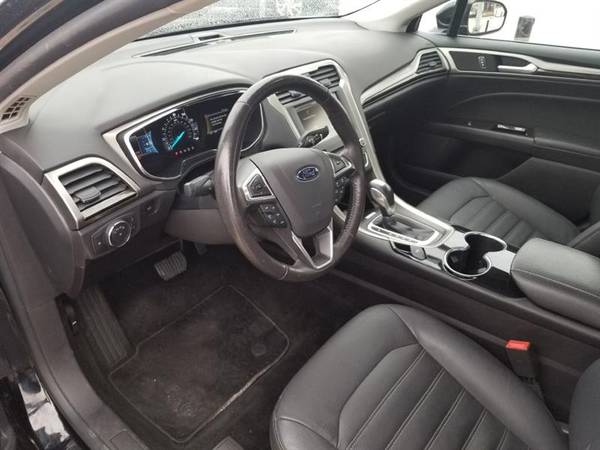 2016 Ford Fusion SE AWD - cars & trucks - by dealer - vehicle... for sale in Madison Heights, MI – photo 6