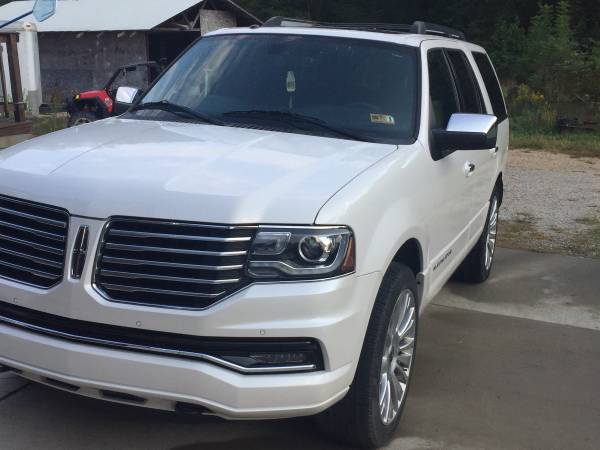 2015 Lincoln Navigator for sale in Valley Grove, WV – photo 2