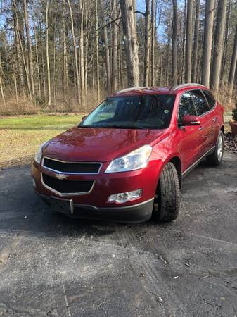 2011 Chevy Traverse for sale in Gates Mills, OH – photo 3