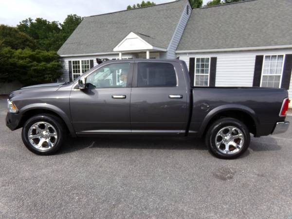 LOW LOW MILES!! 2015 RAM 1500 Laramie 4X4 for sale in Hayes, District Of Columbia – photo 3
