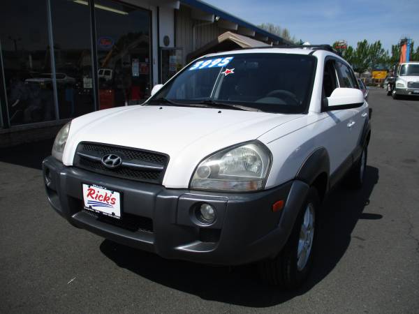 2005 HYUNDAI TUCSON 163k - - by dealer - vehicle for sale in Longview, OR – photo 3