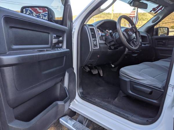 2014 Ram 2500 with 146, 192 Miles-Northwest CT - - by for sale in Thomaston, CT – photo 18