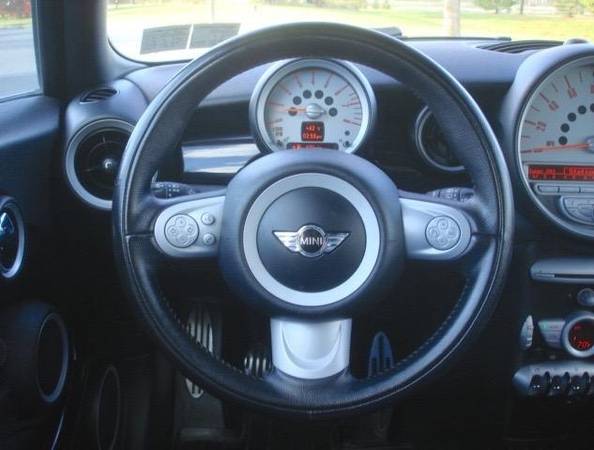 2010 Mini Cooper Clubman S - 6 Speed/Leather/Bluetooth/Xenons/Clean... for sale in Bethlehem, PA – photo 18